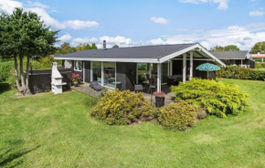 3 Bedroom Gorgeous Home In Juelsminde, Sønderby